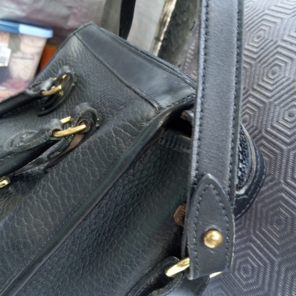 Dooney & Bourke - Picture 7 of 7